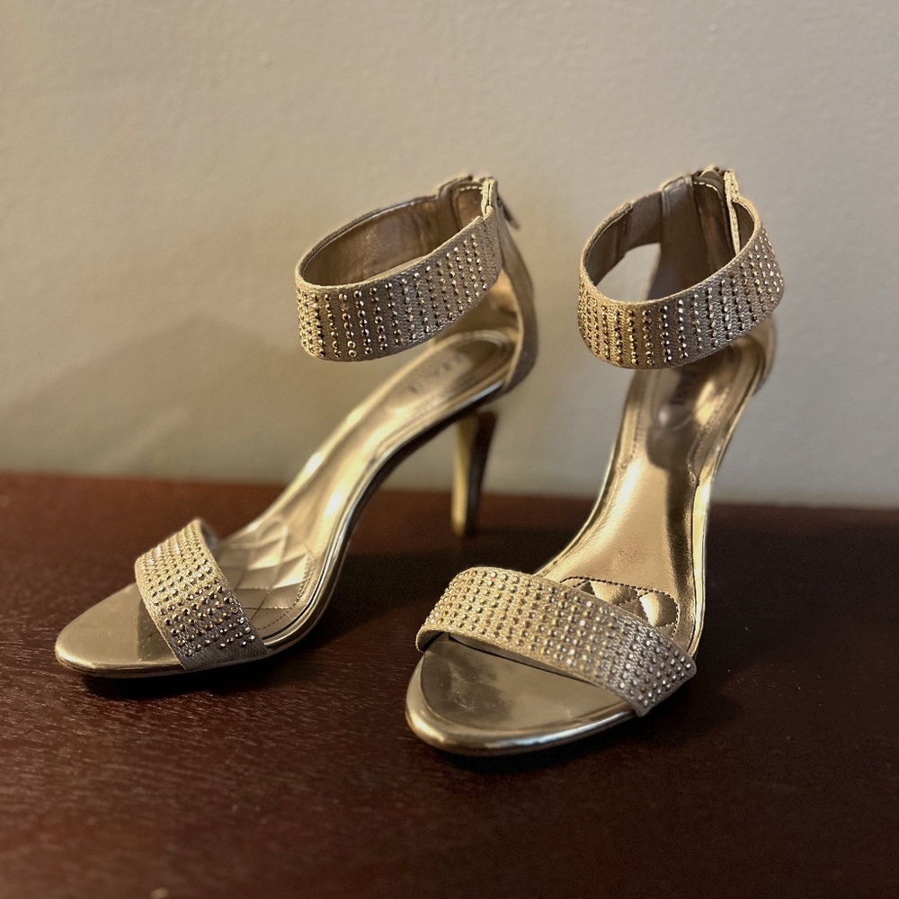 Alfani Annika Silver Ankle Strap Heels, 6.5